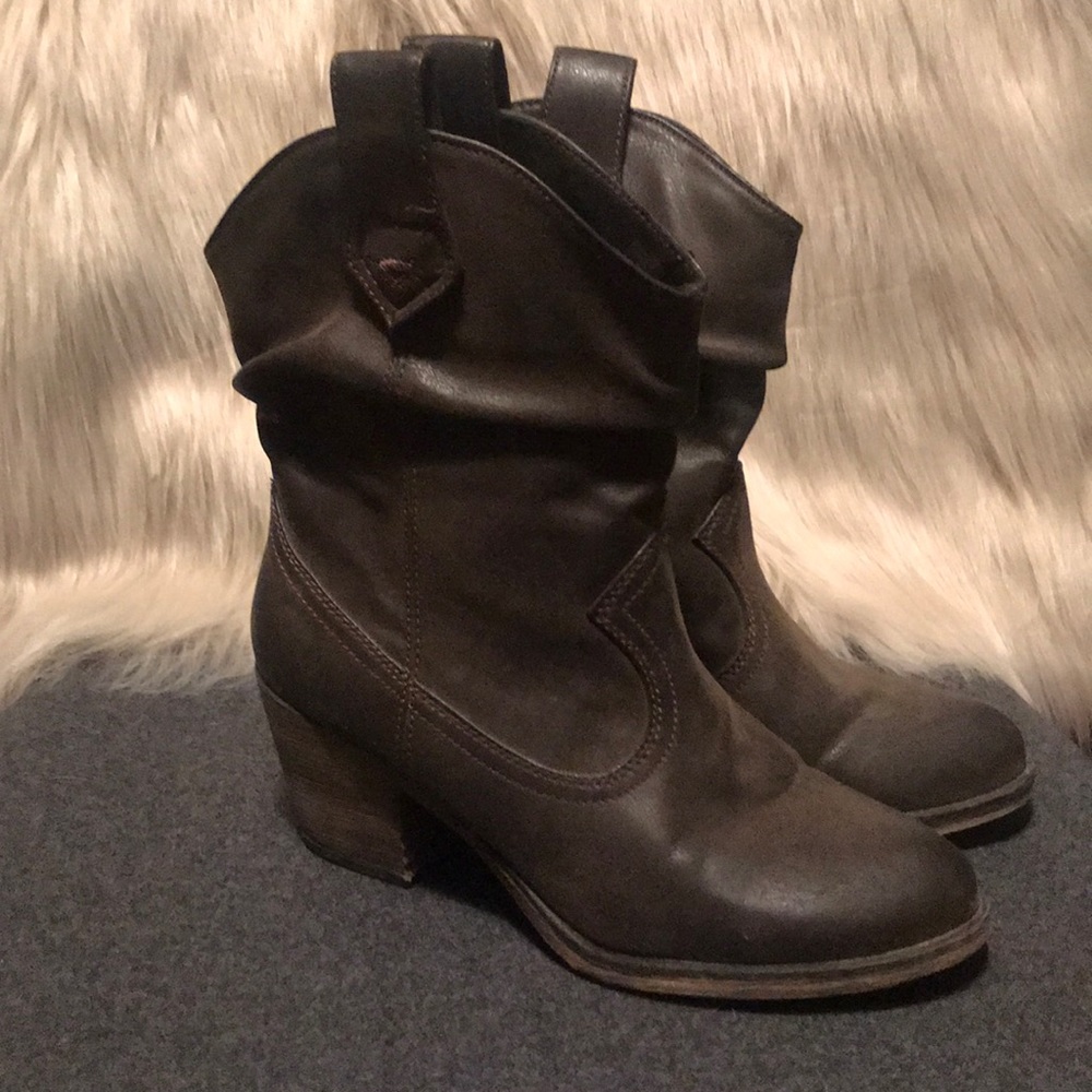 Rocket dog cowgirl boots